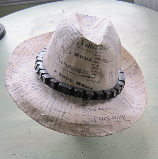 Как сделать шапку маляра из газеты пошагово с фото