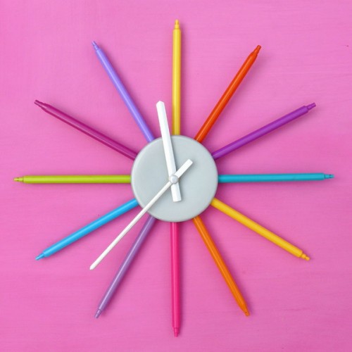 diy-colorful-wall-clock-for-a-kids-room-1-500x500