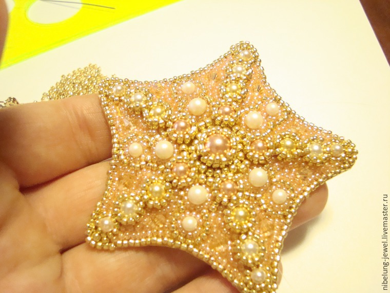 Вышиваем брошь-кулон «Морская звезда» жемчугом Swarovski и бисером, фото № 32