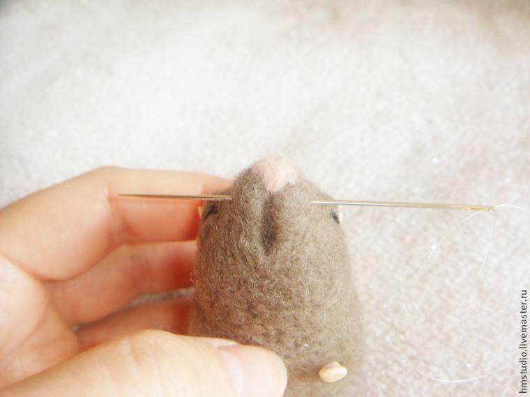 Мастер-класс: мышка в технике сухого валяния, фото № 24