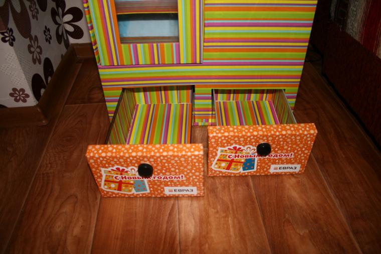 Детская кухня из картонных коробок, фото № 28