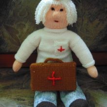Доктор Айболит (мастер-класс по вязанию куклы)