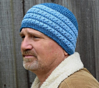 So Good, You’ll “Borrow” it Beanie - These 14 crochet hat patterns for men are unique, fun to make and stylish. Pick up your hook and your favorite crochet beanie pattern and get stitching!  #crochethatpatterns #crochethatsformen #menscrochetbeanies