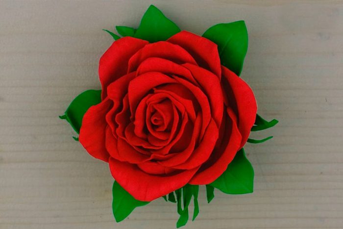 роза из фоамирана